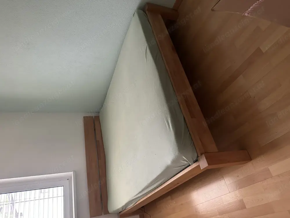 Verkaufe Vollholzbett Verkaufe Vollholzbett