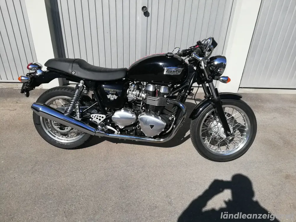 Triumph Thruxton Cafe Racer Triumph Thruxton Cafe Racer