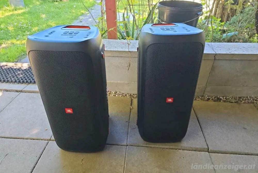JBL Partyboxen 310 2 mal vorhanden Preis pro Box JBL Partyboxen 310 2 mal vorhanden Preis pro Box