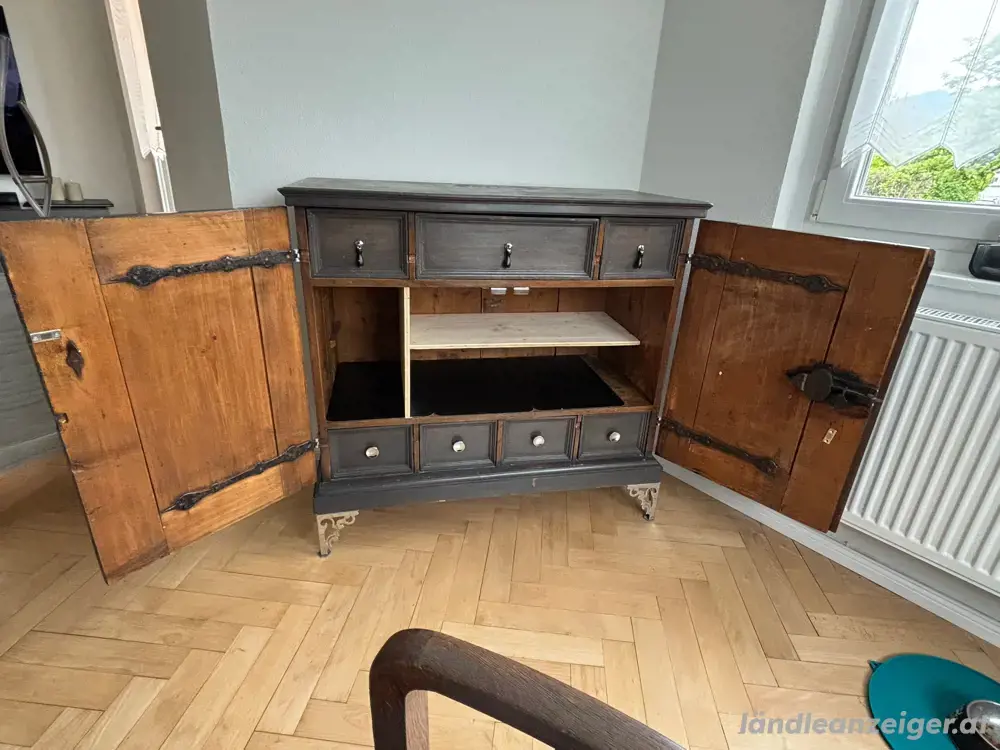 Highboard und stuhl Highboard und stuhl