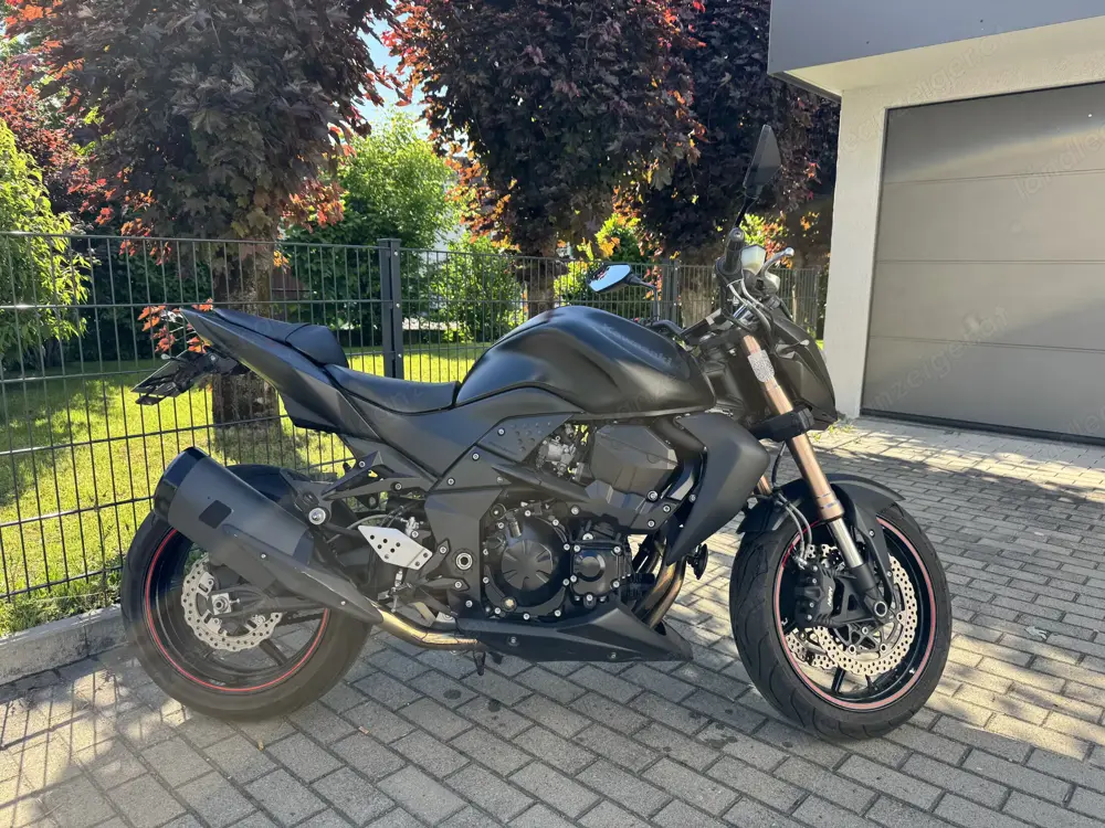 Kawasaki Z 750 Black Edition