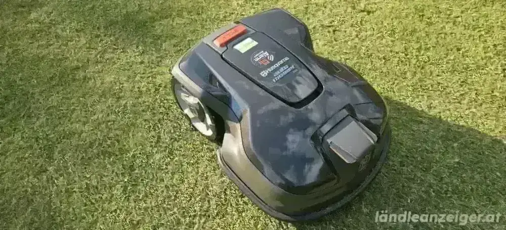 Husqvarna Automower 305+GPS Husqvarna Automower 305+GPS