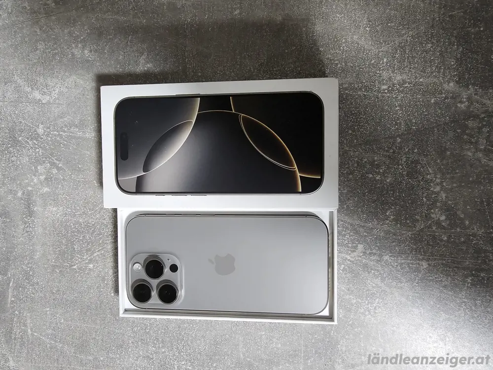 iPhone 16 Pro iPhone 16 Pro
