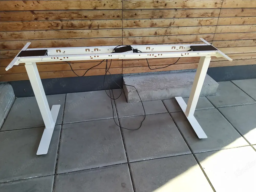 Schreibtisch Untergestell elektrisch höhenverstellbar - gebraucht - ohne Tischplatte Schreibtisch Untergestell elektrisch höhenverstellbar - gebraucht - ohne Tischplatte