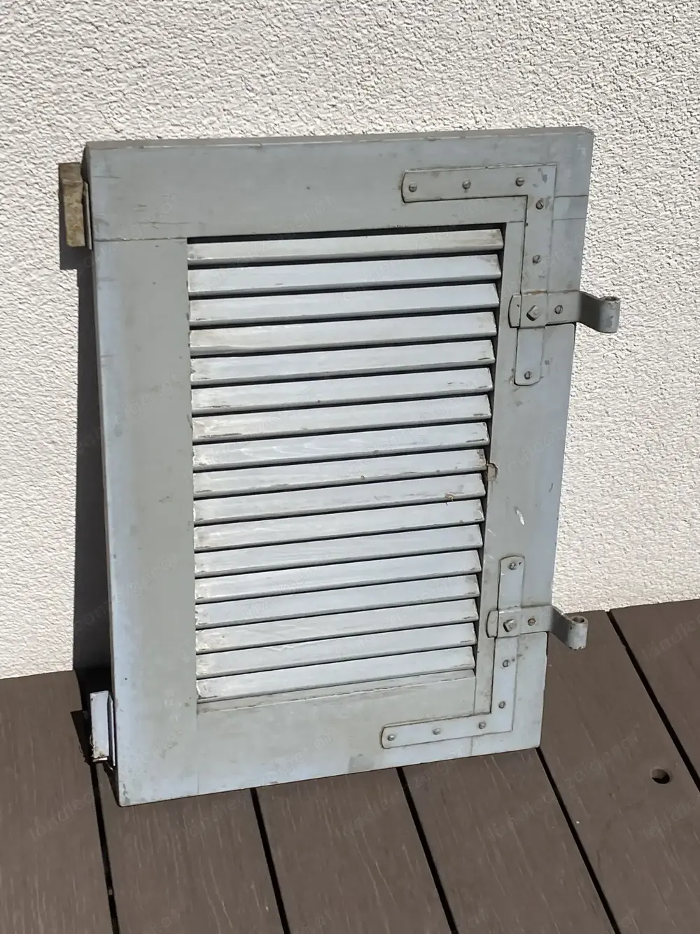 alter Fensterladen für Dekozwecke alter Fensterladen für Dekozwecke