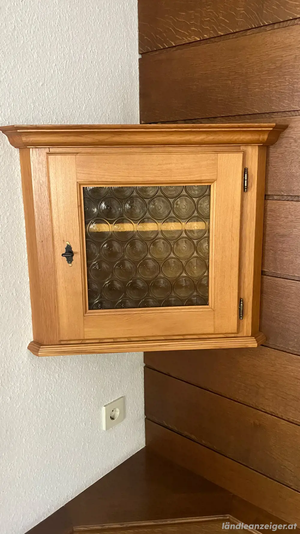 Hängeschrank zu verschenken Hängeschrank zu verschenken