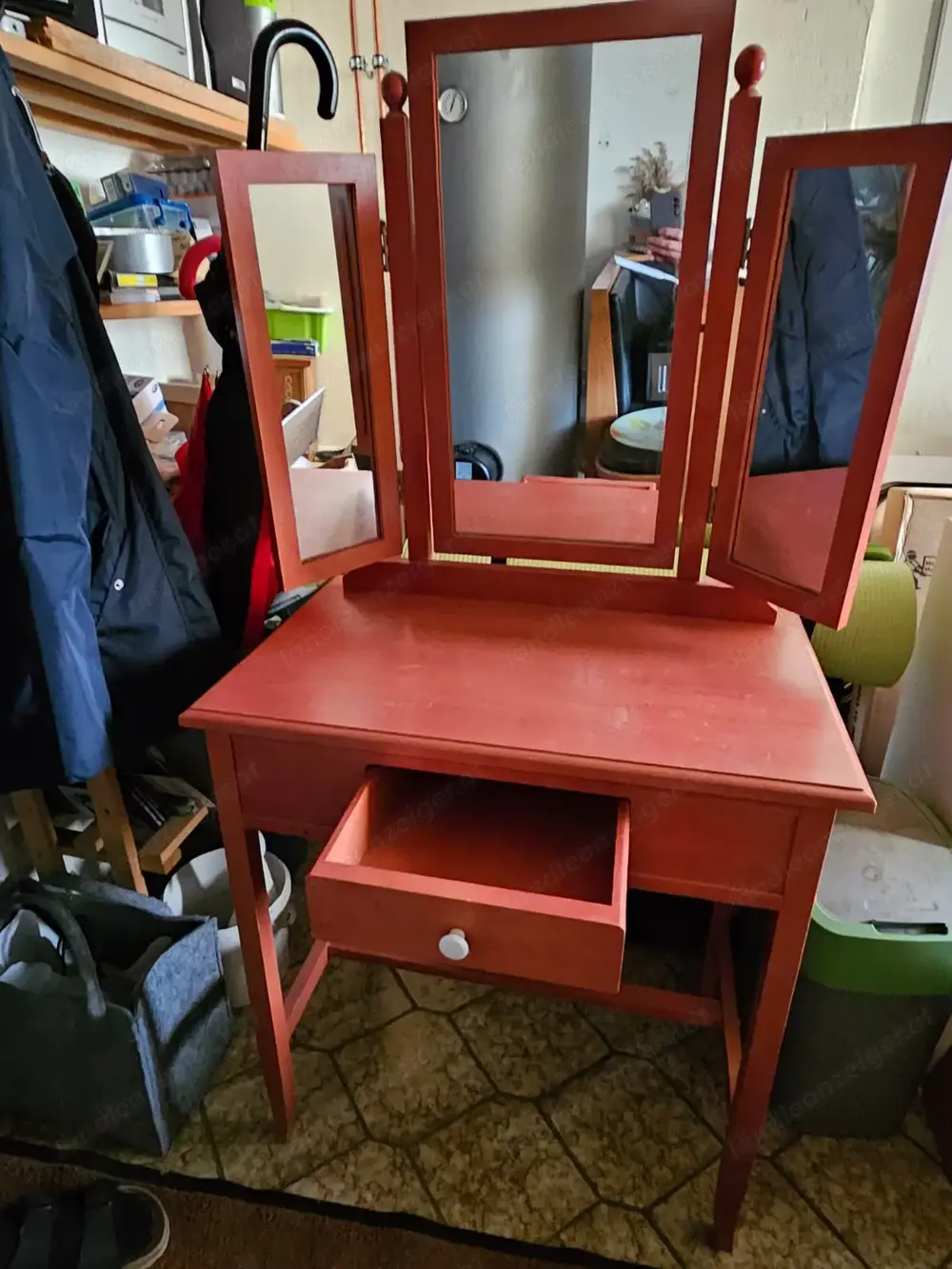 Alter Schminktisch mit Spiegel Alter Schminktisch mit Spiegel
