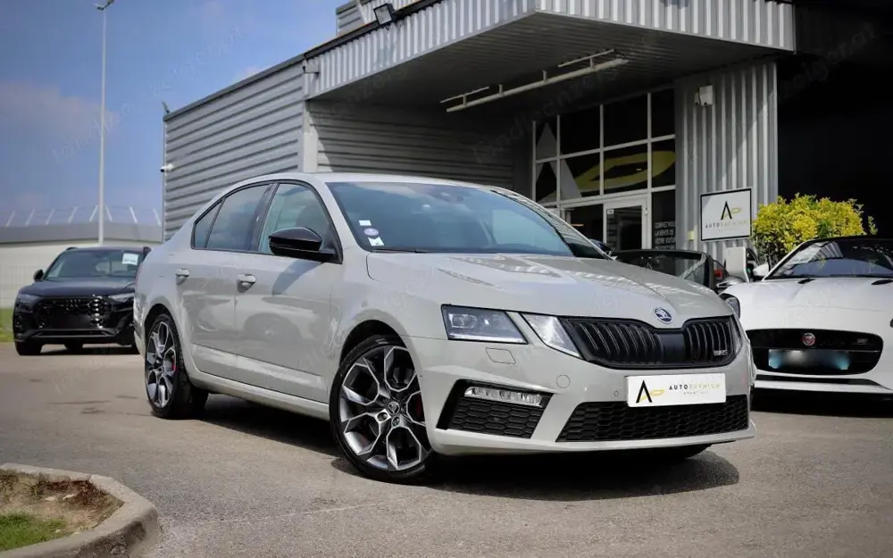Skoda Octavia 2.0 TSI 245 PS DSG7 RS Skoda Octavia 2.0 TSI 245 PS DSG7 RS