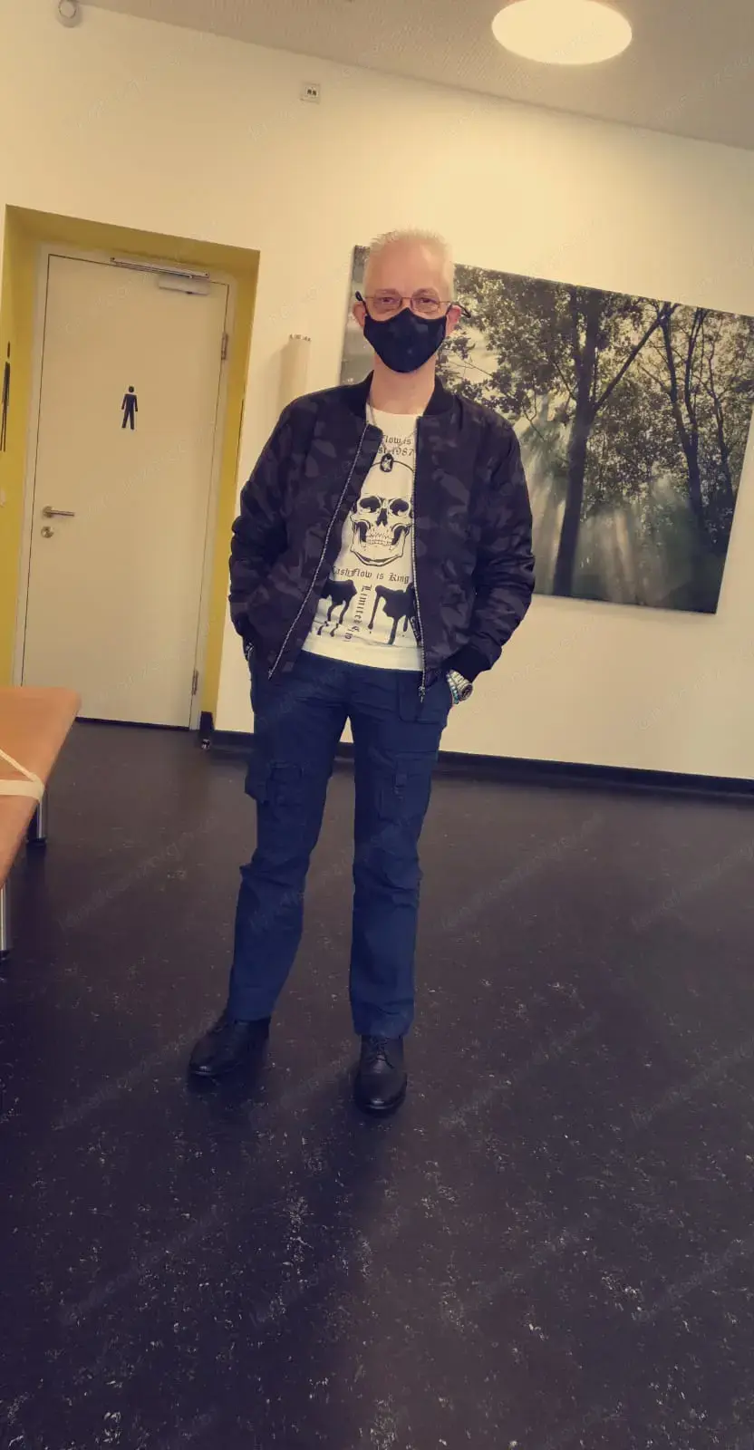 Er sucht Ihn Transe (Frau) oder Paar