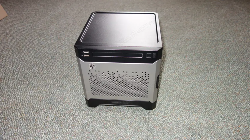 HP ProLiant Gen8 MicroServer - Celeron G1610T 2,3GHz 4GB RAM Matrox G200 HP ProLiant Gen8 MicroServer - Celeron G1610T 2,3GHz 4GB RAM Matrox G200