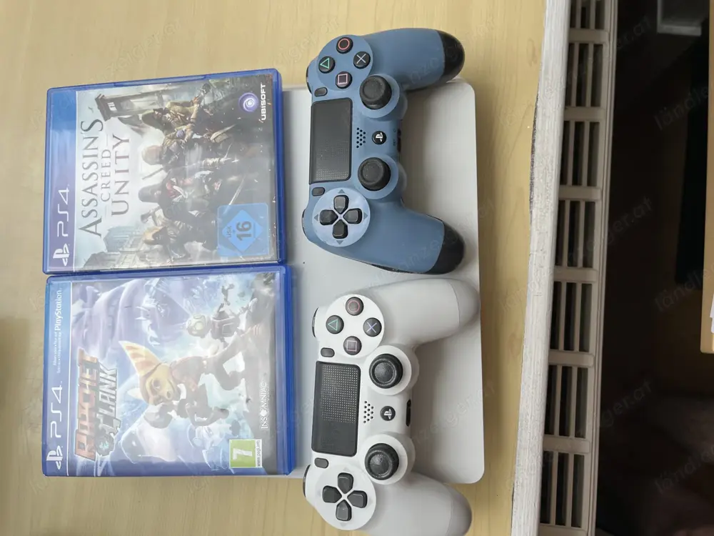 PlayStation 4 slim PlayStation 4 slim