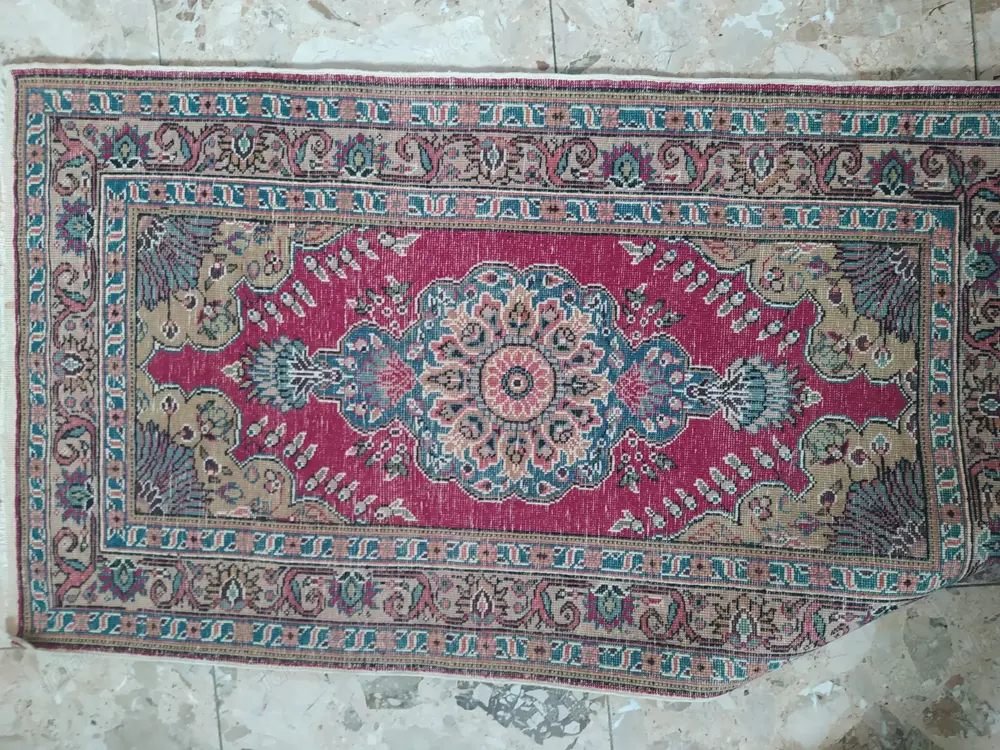Orientteppich, Maße 107x60 cm Orientteppich, Maße 107x60 cm