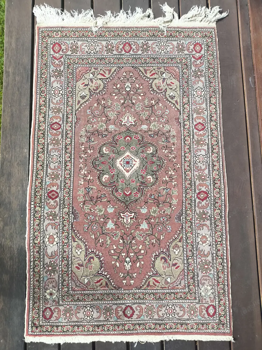 Orientteppich, Maße 150x92 cm, Nichtraucherhaushalt Orientteppich, Maße 150x92 cm, Nichtraucherhaushalt