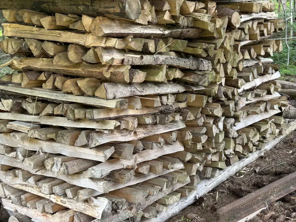 Brennholz Ofenholz versch. Längen, trocken Brennholz Ofenholz versch. Längen, trocken
