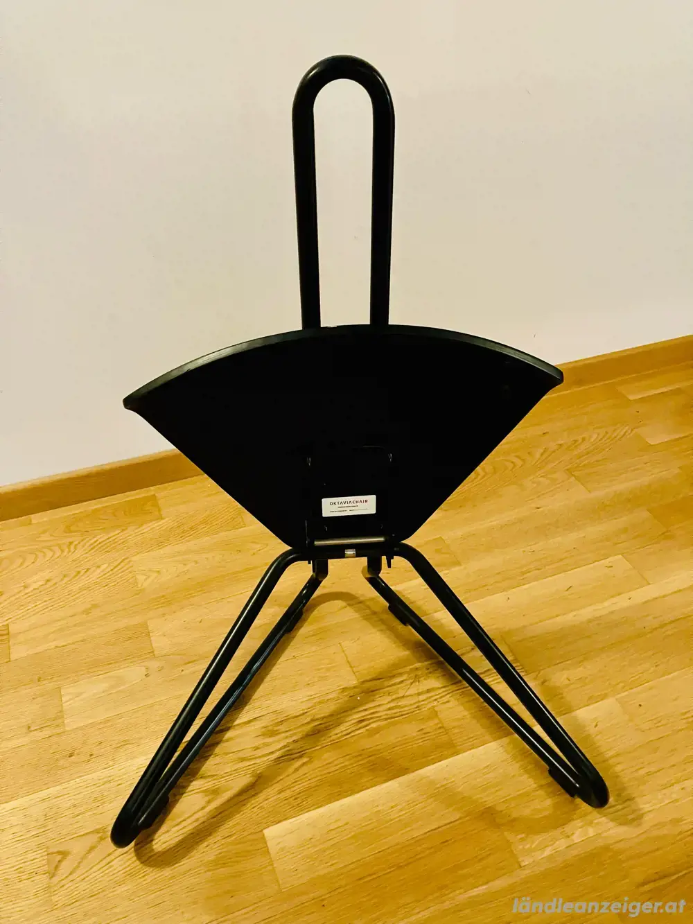 Oktavia Chair Oktavia Chair