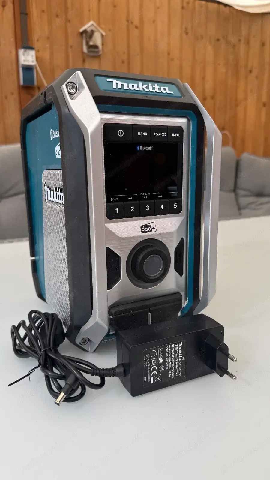 Makita DMR 115 Akku-Radio Makita DMR 115 Akku-Radio