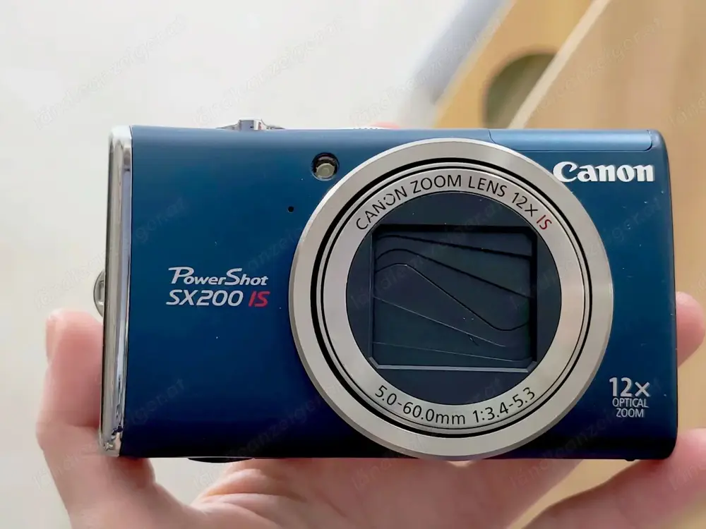 Canon PowerShot SX200 IS 12.1 MP Canon PowerShot SX200 IS 12.1 MP