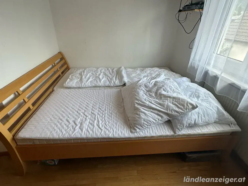 Bett aus Echtholz Bett aus Echtholz