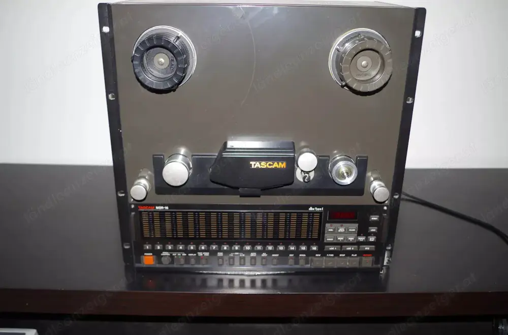 Tascam MSR16 incl. 4 Multicore Kabel Tascam MSR16 incl. 4 Multicore Kabel