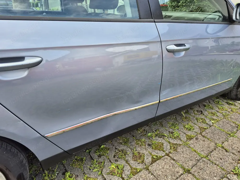 sehr gepflegter VW Passat Kombi 1.9 TDI BlueMotion sehr gepflegter VW Passat Kombi 1.9 TDI BlueMotion