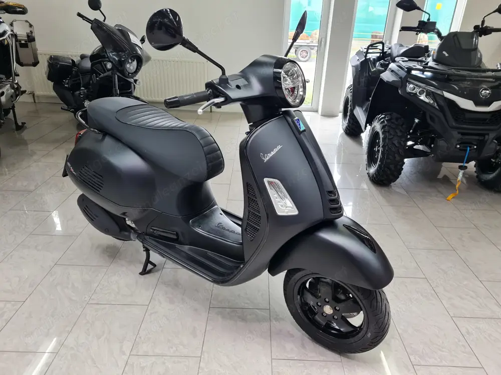 Verkaufe Vespa GTS 300 Notte Verkaufe Vespa GTS 300 Notte