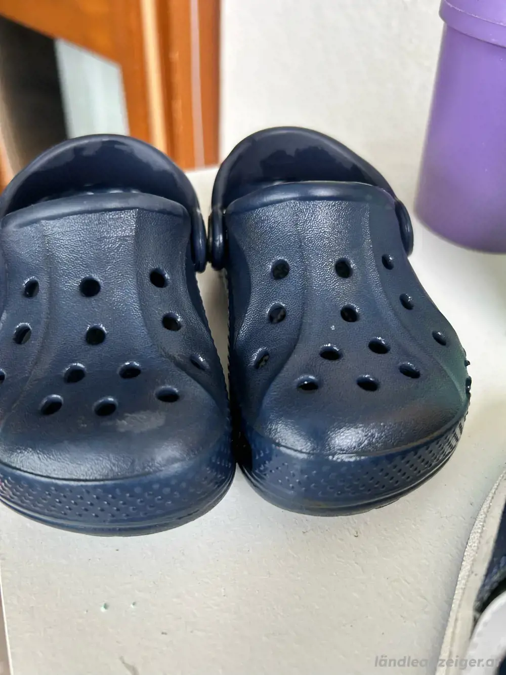 Crocs (22) Nike (22) Crocs (22) Nike (22)