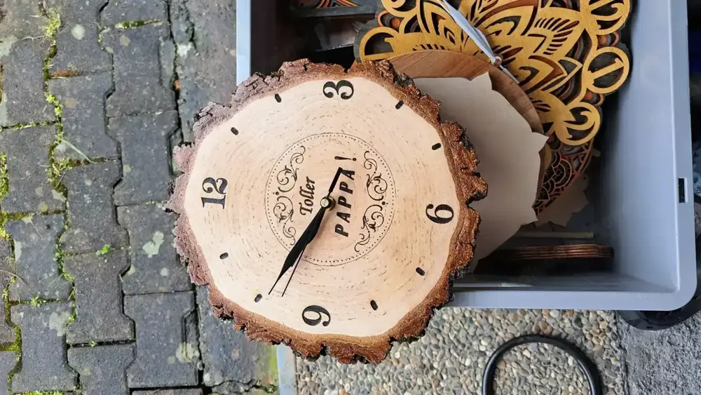 einzigartige handarbeit   holz-uhr  toller pappa!    perfekt als geschenk
