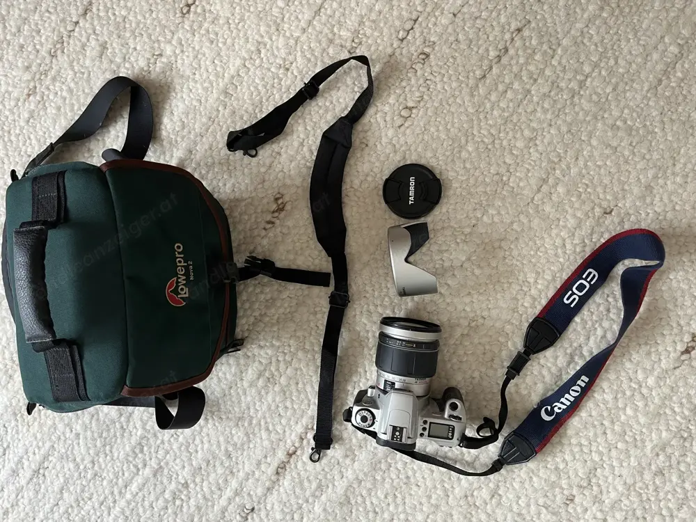 Canon EOS 300 Spiegelreflexkamera mit Zubehör Canon EOS 300 Spiegelreflexkamera mit Zubehör
