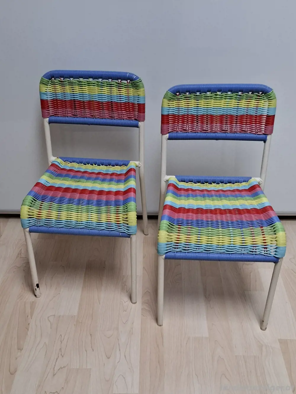 2 Ikea Färgglad Kinderstühle 2 Ikea Färgglad Kinderstühle