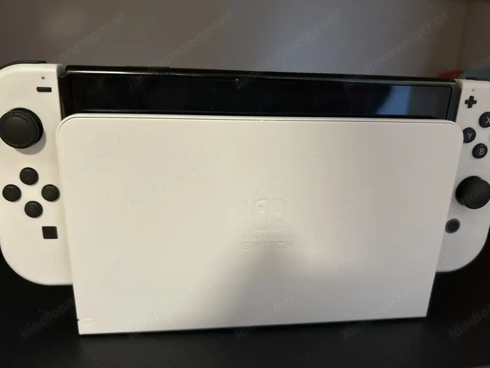 Nintendo O LED in Weiß Nintendo O LED in Weiß