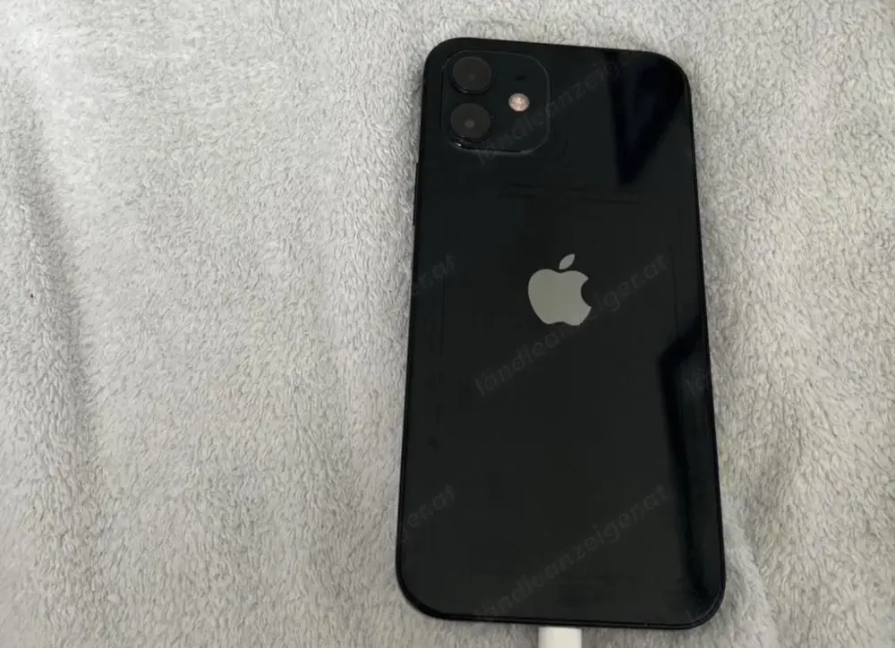 iPhone 12 iPhone 12