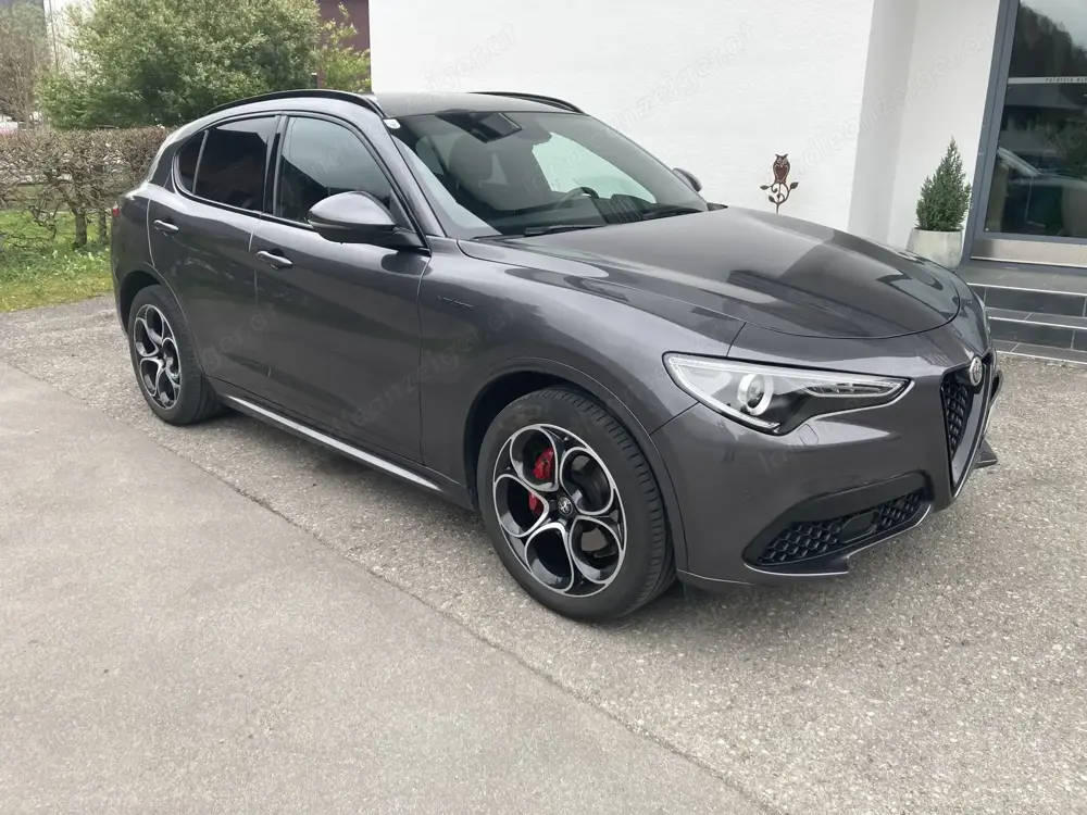 Alfa Romeo Stelvio - Veloce 2,2 16V 210PS AT8 Q4 Alfa Romeo Stelvio - Veloce 2,2 16V 210PS AT8 Q4