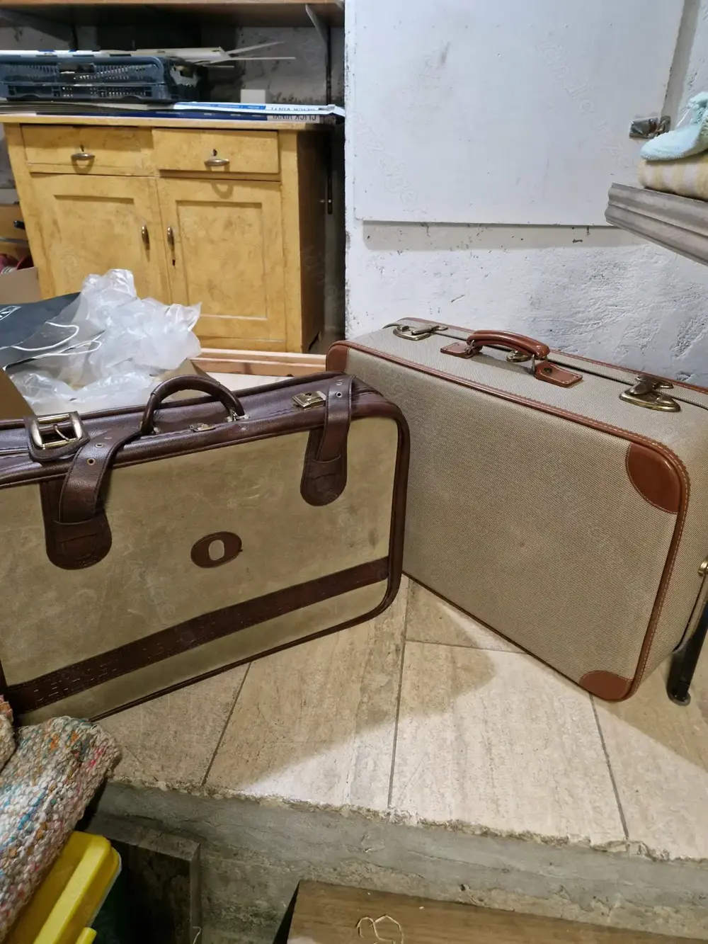 2 alte Reisekoffer 2 alte Reisekoffer