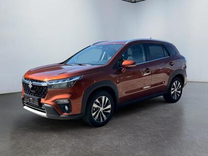 Suzuki S-Cross Comfort Plus 4WD 2Zoklim Navi Kamera PDC DAB LE... Suzuki S-Cross Comfort Plus 4WD 2Zoklim Navi Kamera PDC DAB LE...