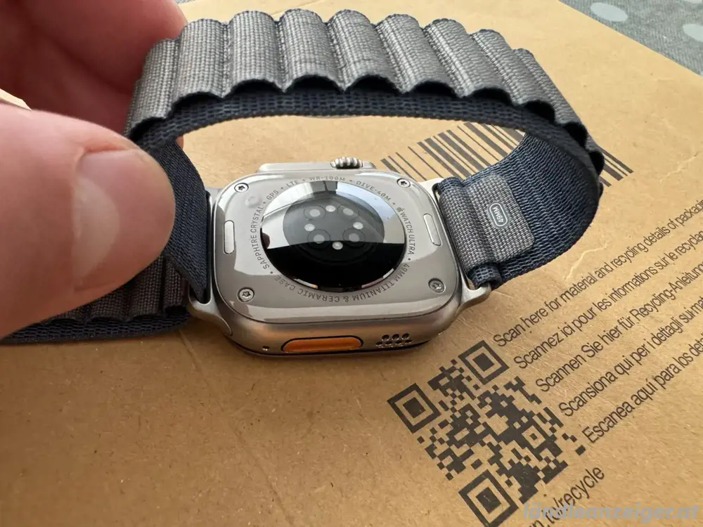 Apple watch ultra 2 , 49mm , 64GB mit OVP Akku : 100% Apple watch ultra 2 , 49mm , 64GB mit OVP Akku : 100%