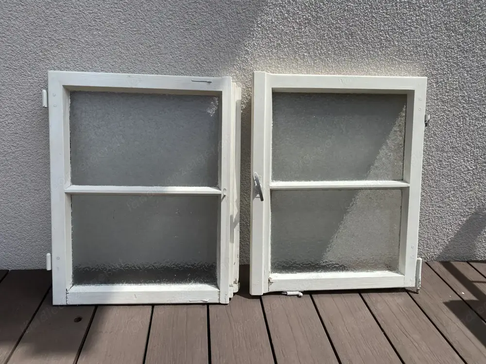 2 alte Fenster z.B. als Deko