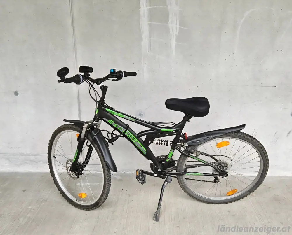 Fahrrad Exceed, Mountainbike 26Zoll, wie Neu Hiermit verkaufe das Fahrrad von meinem Kind. Fahrrad Exceed, Mountainbike 26Zoll, wie Neu Hiermit verkaufe das Fahrrad von meinem Kind.