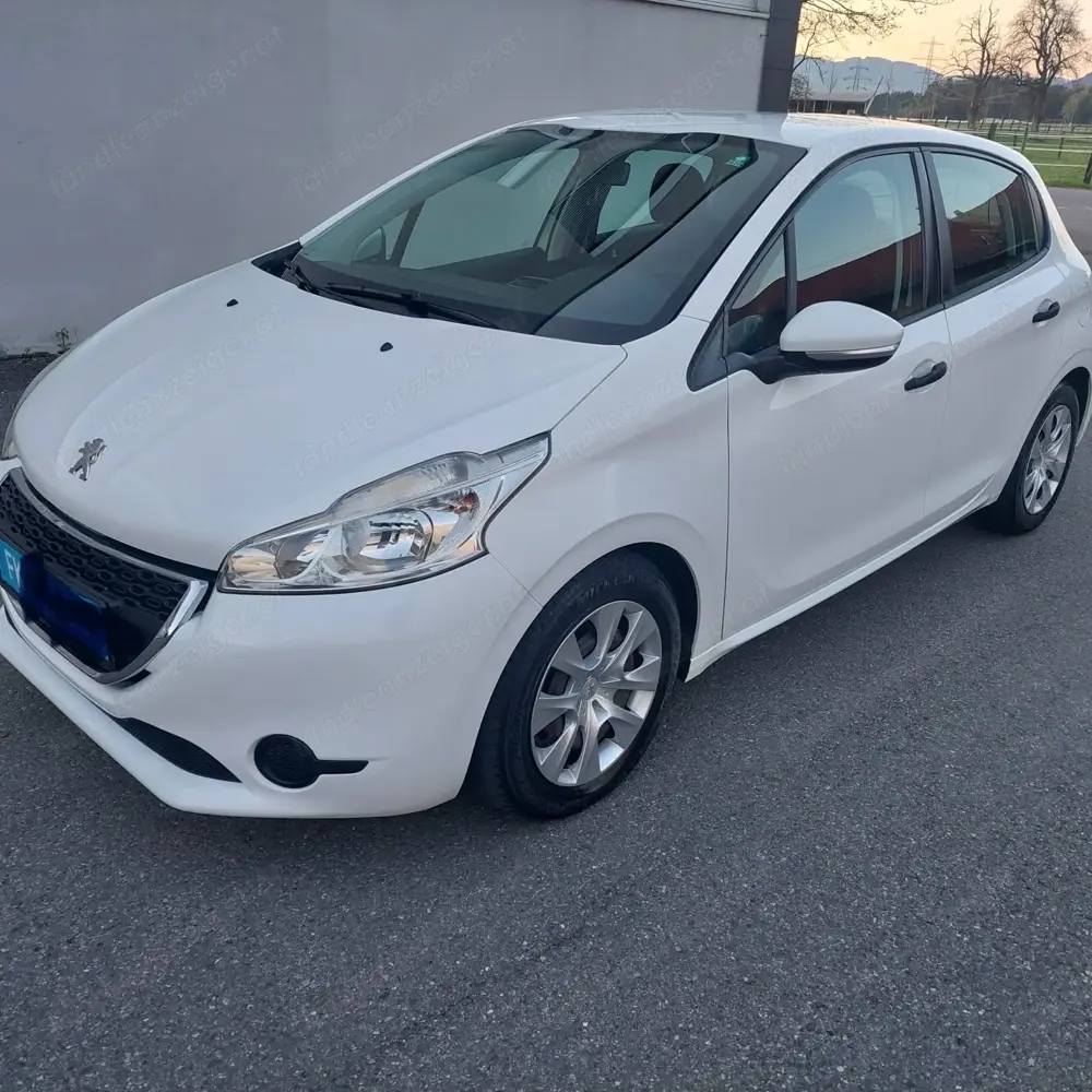 Peugeot 208 Sehr guter Zustand Peugeot 208 Sehr guter Zustand