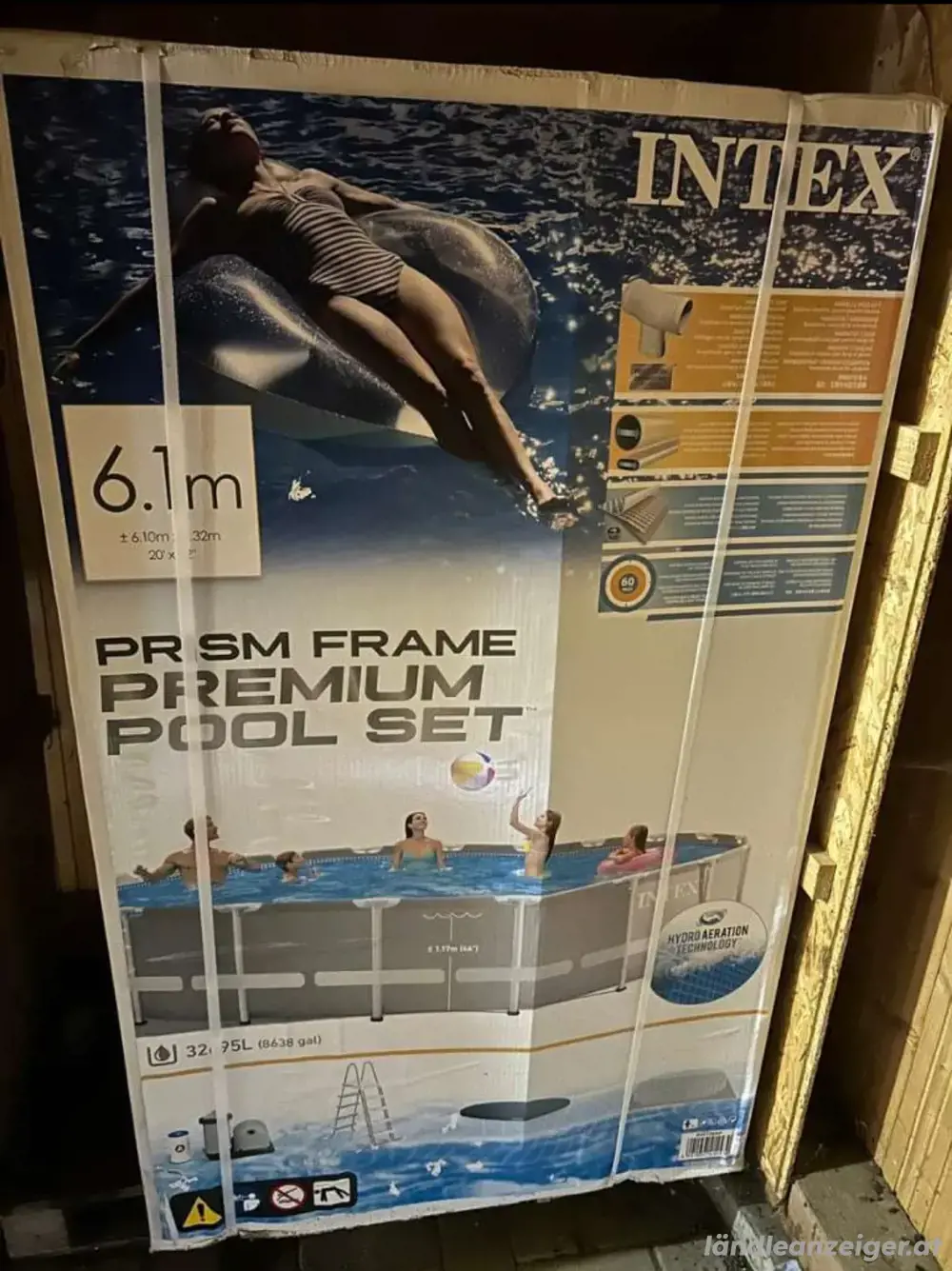 verpackter Pool verpackter Pool