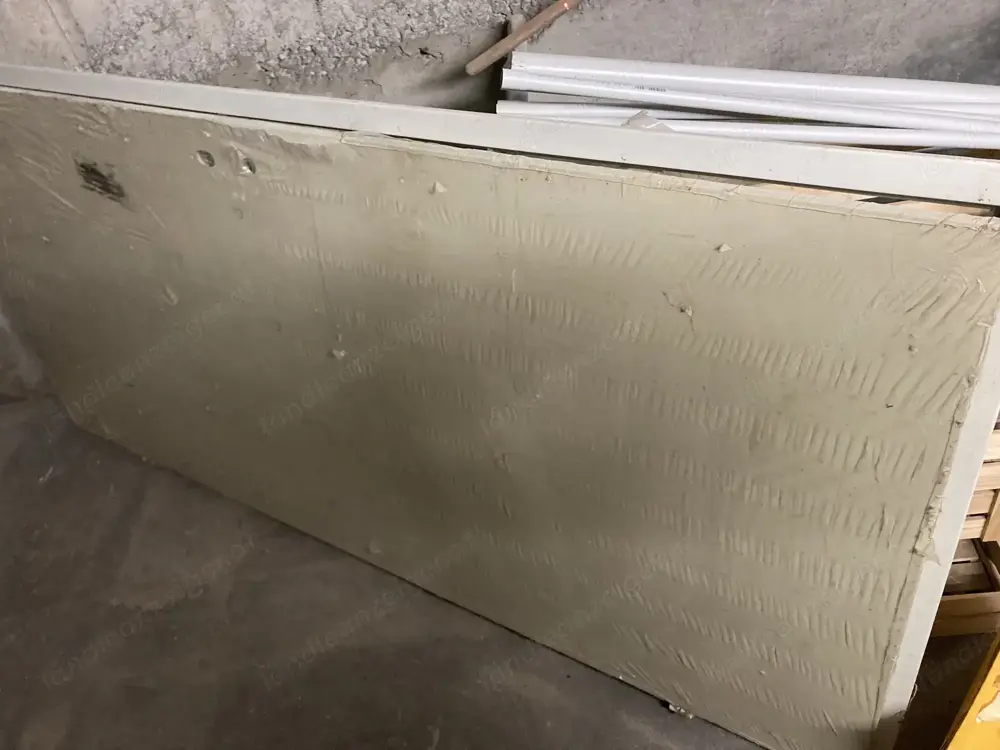 Blechtüre DIN rechts Blechtüre DIN rechts