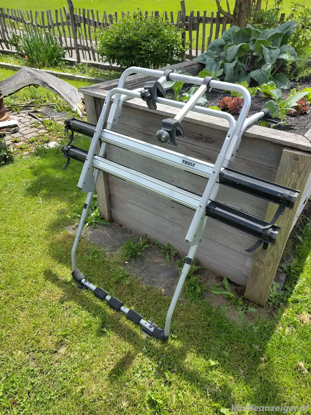 Thule (VAN-)Heckfahrradträger für zwei Fahrräder (erweiterbar auf 3) Thule (VAN-)Heckfahrradträger für zwei Fahrräder (erweiterbar auf 3)