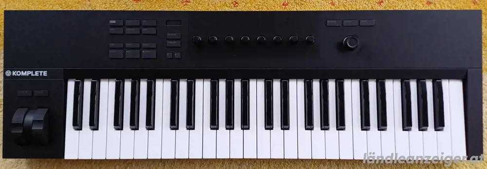 Komplete Kontrol A49 Kontroler Keyboard