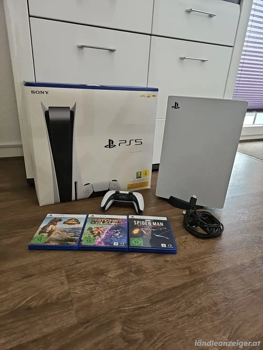 PS5 Sony spielkonsole mit 3 videospiel + kontrollern und OVP , rechung 