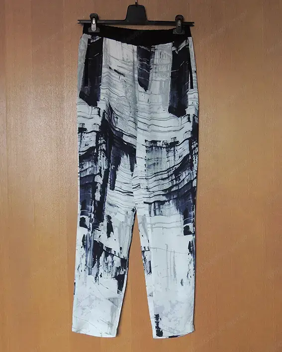 Diverse Damenhosen und 3-viertel Jeans, Gr. 36; kurze Hosen, Sommerhosen weiß, Jeanshosen  