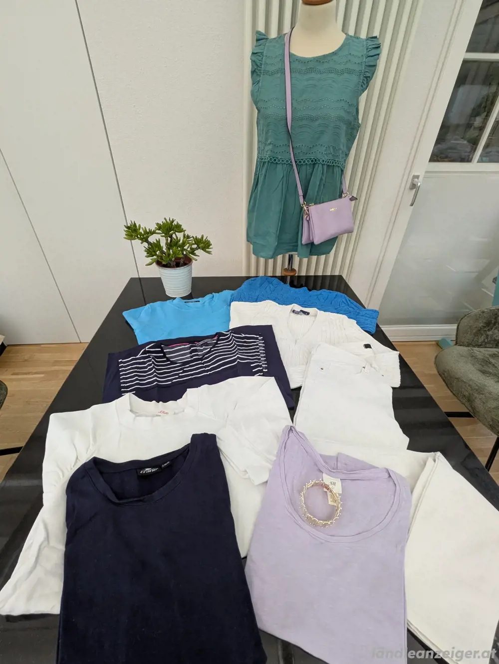 Kleider Paket Nr 3 gr.S 6914 Hohenweiler Kleider Paket Nr 3 gr.S 6914 Hohenweiler