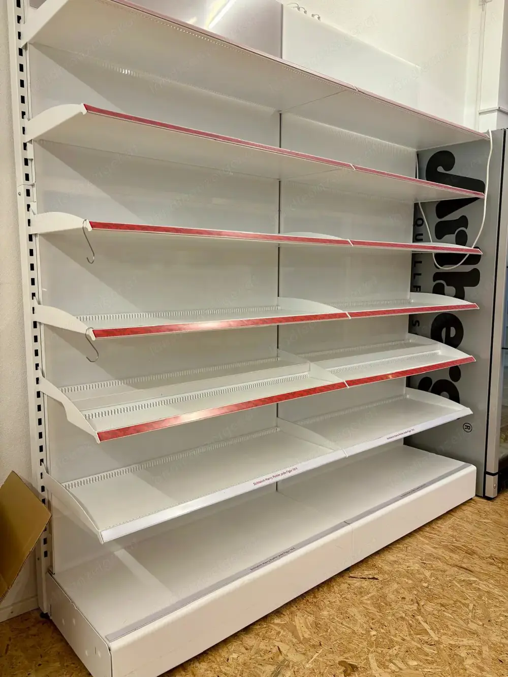 Regal mit Boden inkl. Beleuchtung Rückwand