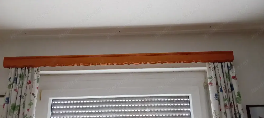 Verschenke Karniese aus Holz Verschenke Karniese aus Holz