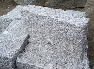 Granit-Randsteine (Tessinergranit) Granit-Randsteine (Tessinergranit)