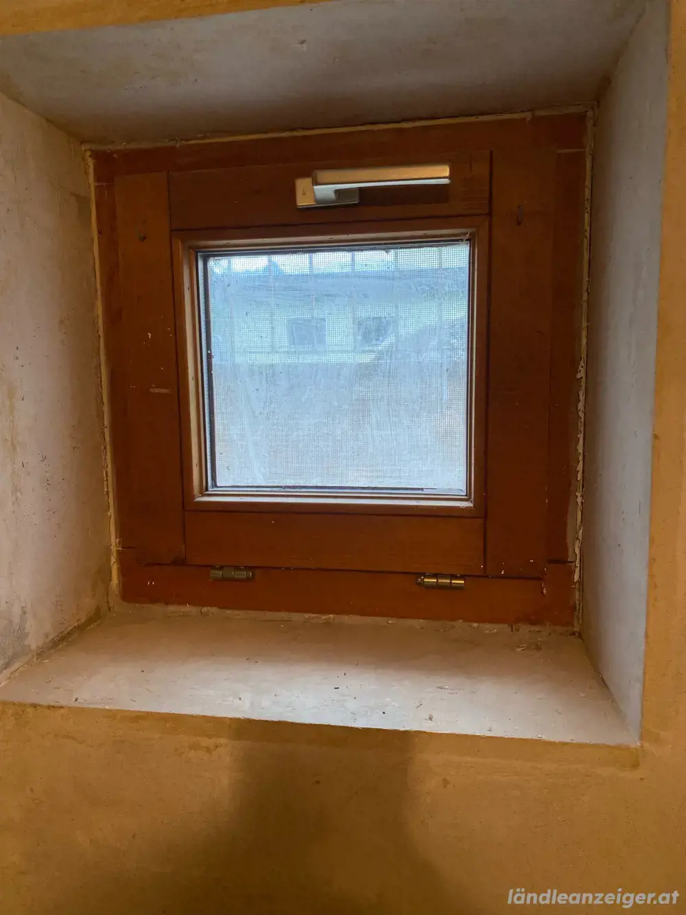Holzfenster 49 x 49cm Holzfenster 49 x 49cm