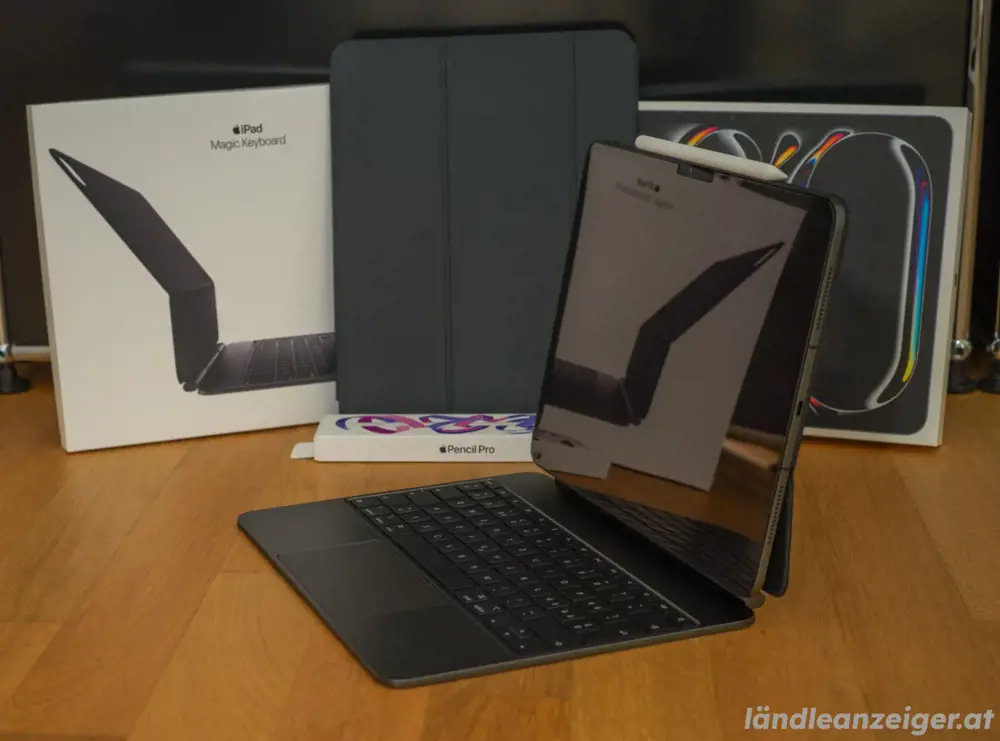 13" iPad Pro Cellular 1 TB 2024, mit Tastatur, Stift & Hülle